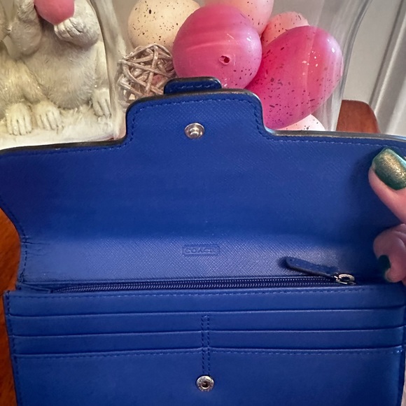 Coach Envelope Wallet! - Picture 4 of 8